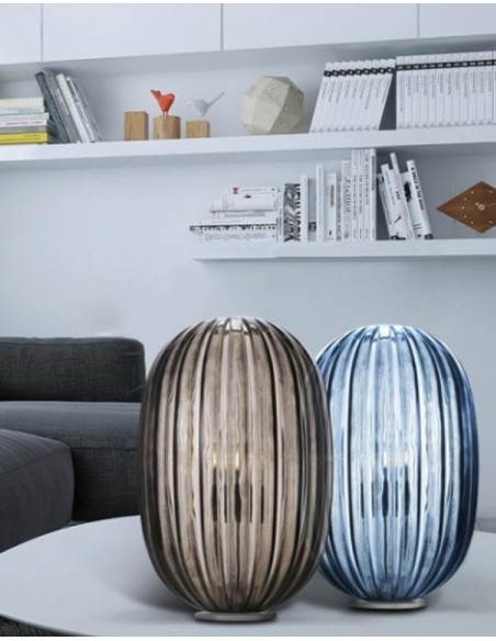 Foscarini Plass Media lámpara de sobremesa Azul claro