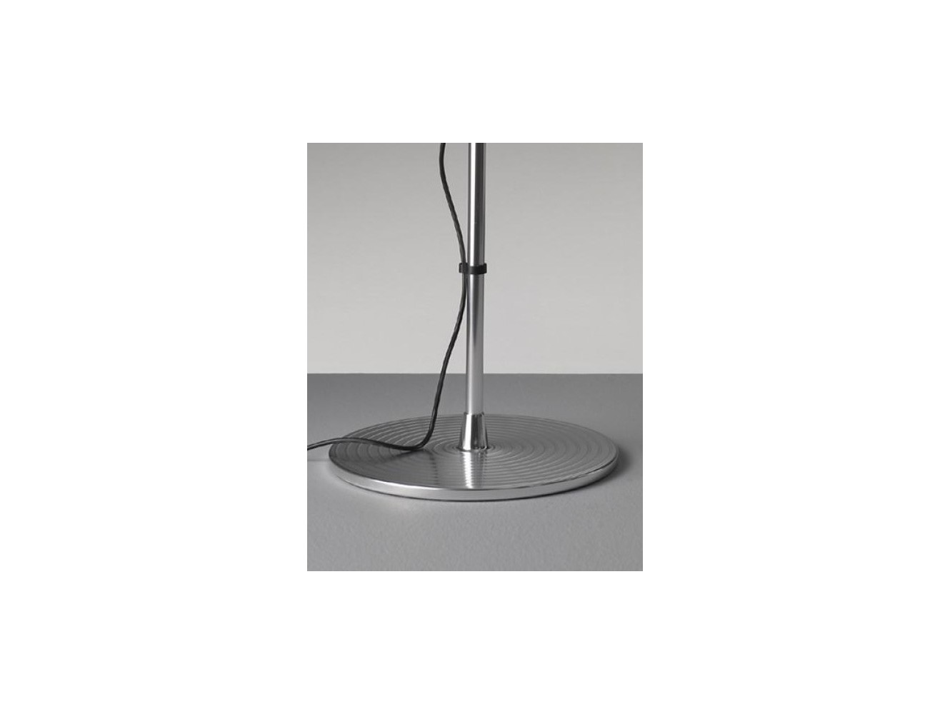 Artemide base + asta aluminio