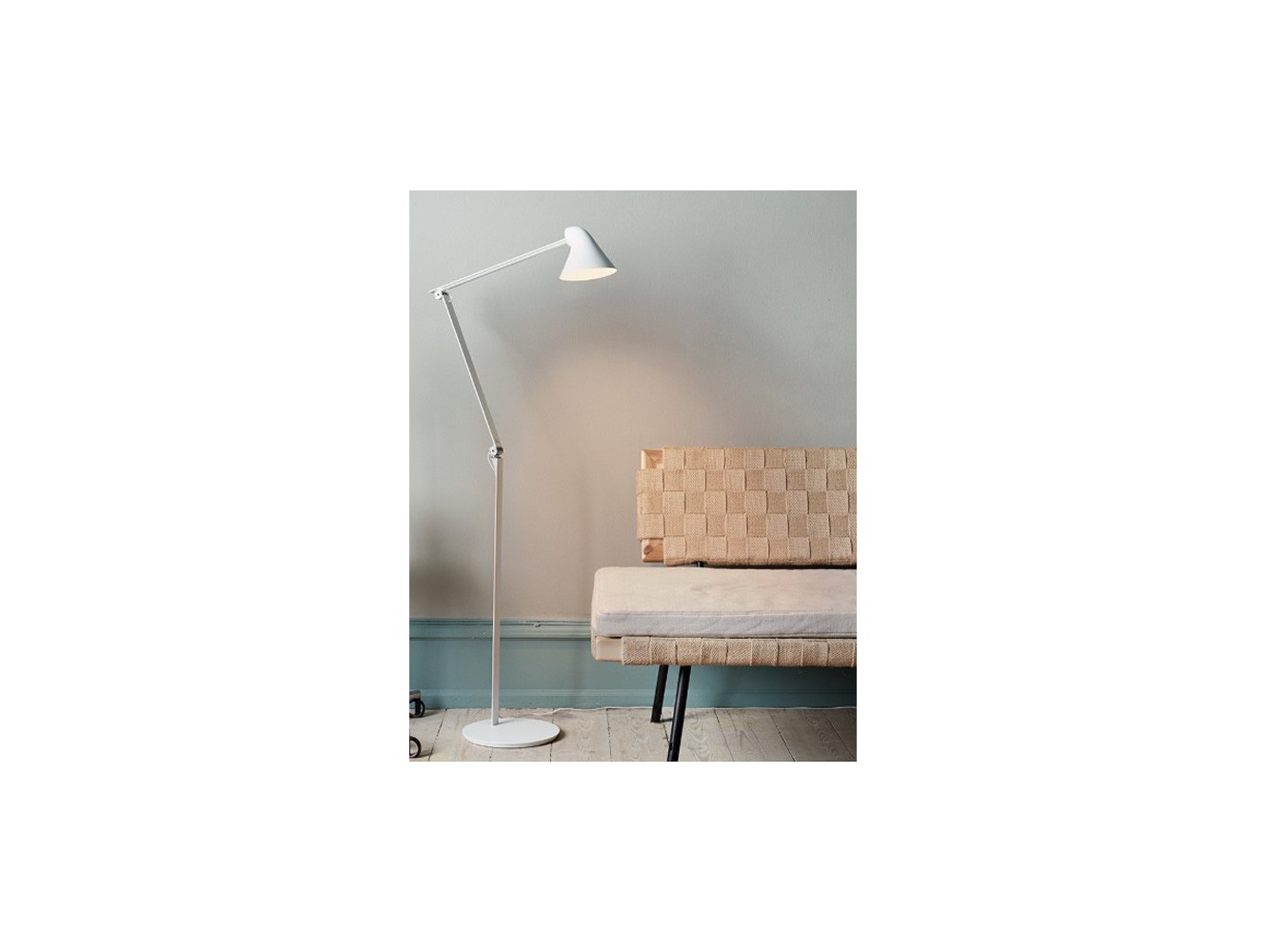 Comprar Louis Poulsen NJP lámpara de pie LED 3K