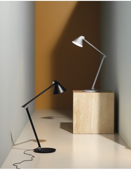 Comprar Louis Poulsen lámpara de mesa NJP 27k