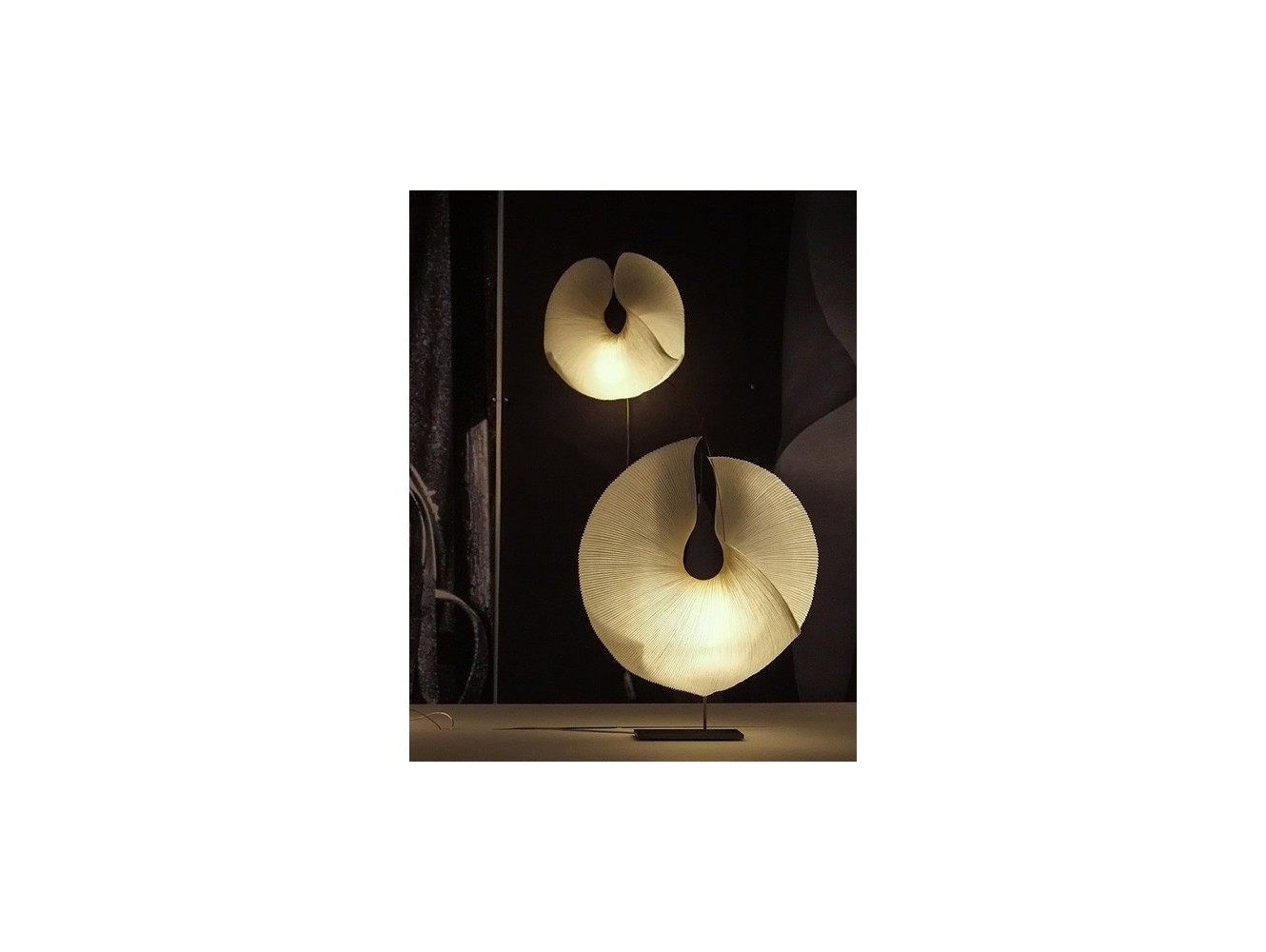Ingo Maurer lámpara Sobremesa Yoruba Rose LED