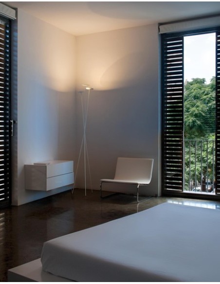 Vibia lámpara de pie LED Skan 0260