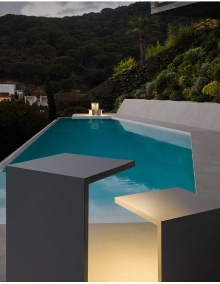 Vibia lámpara de suelo para exterior LED Emty 4130