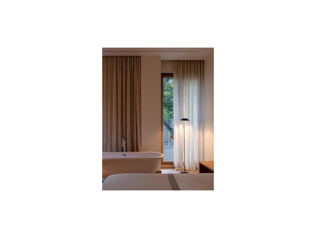 Vibia lámpara de pie LED Mayfair 5515