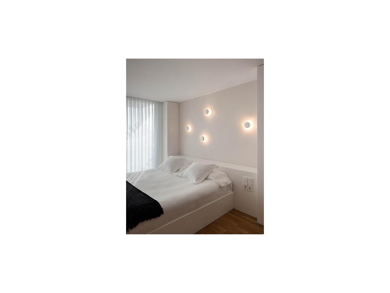 Vibia lámpara de pared/ techo Funnel 2012
