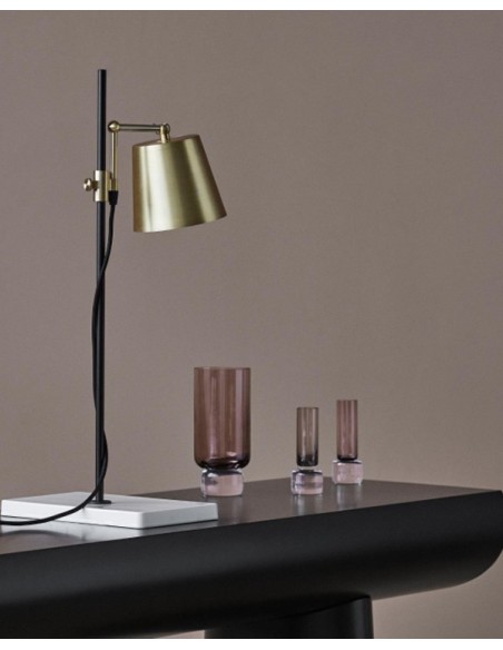 Karakter Lab Light lámpara de Sobremesa