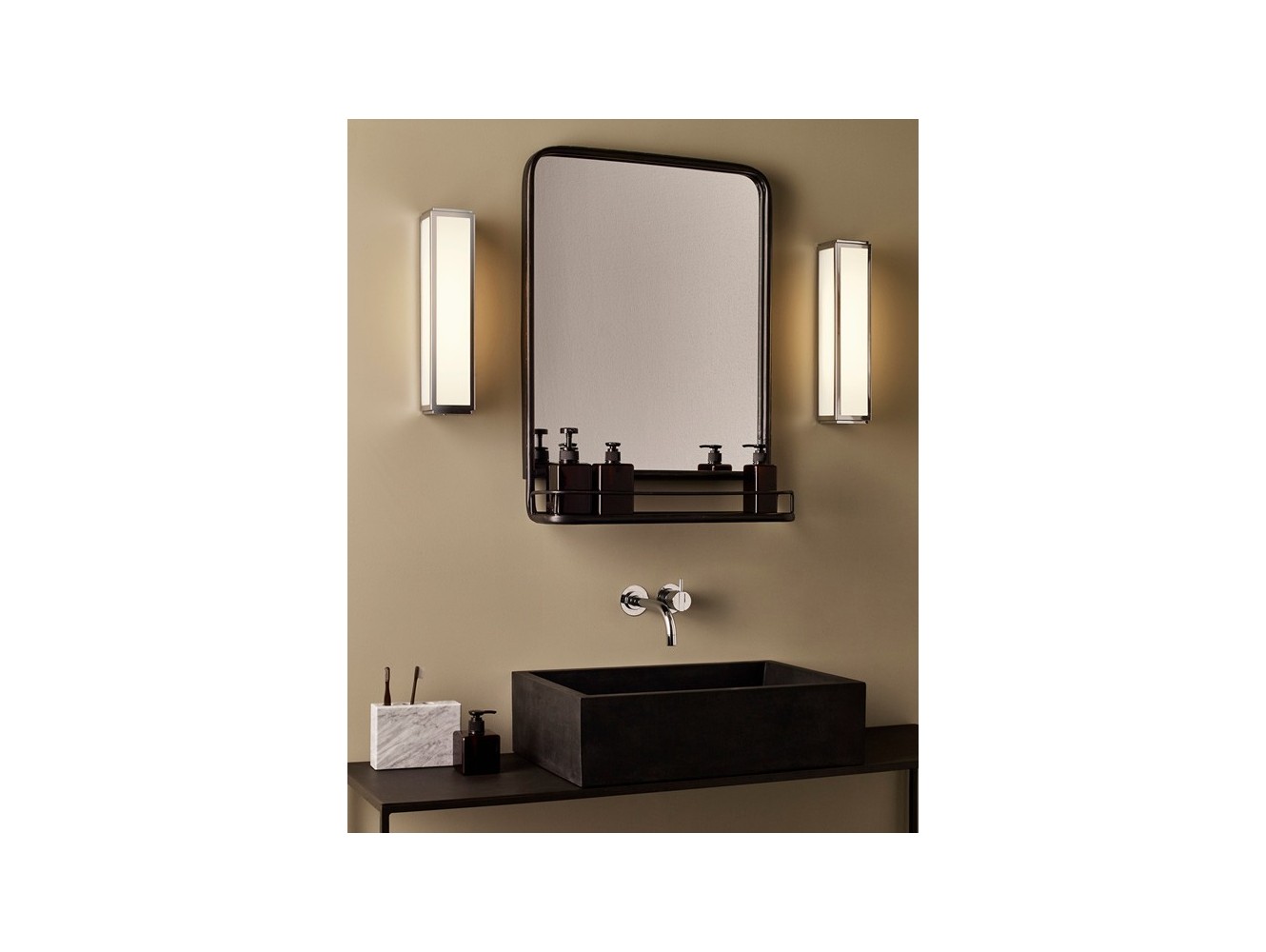 Astro Mashiko aplique de baño 360 LED