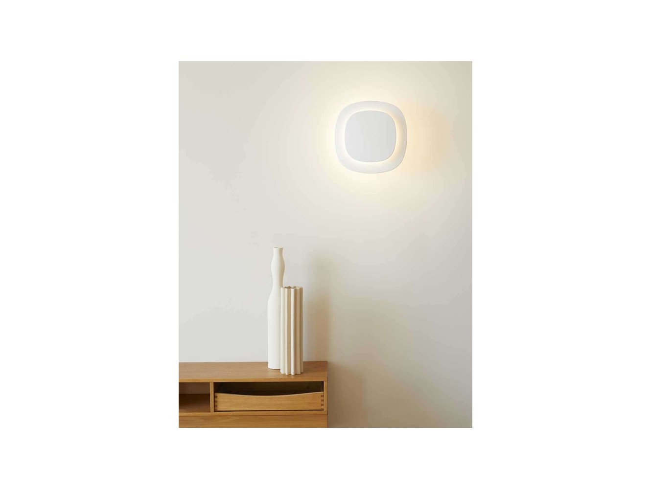 Luceplan Luthien lámpara de pared (Corte de fase)