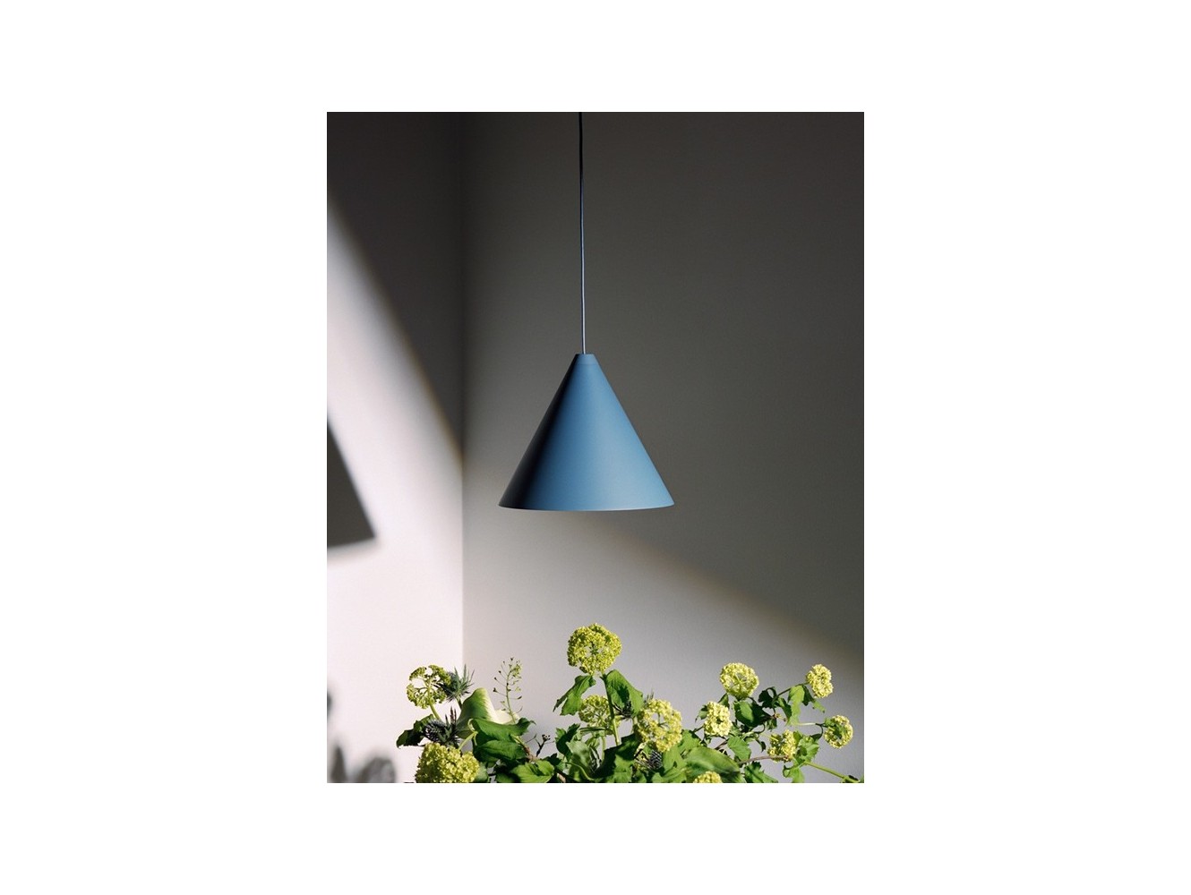 Flos String Light Cone lámpara de suspensión M22