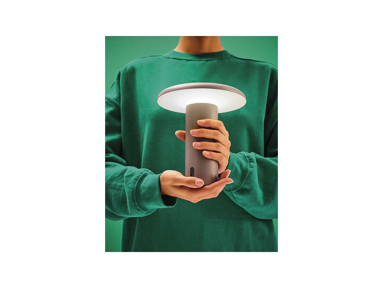 Artemide Takku lámpara de sobremesa recargable