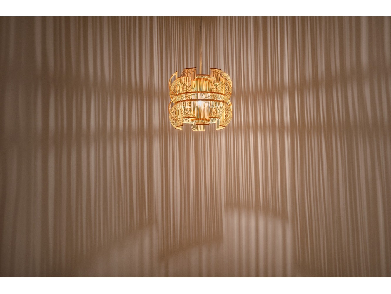Motarasu Sen Bamboo Pendant Lámpara de suspensión