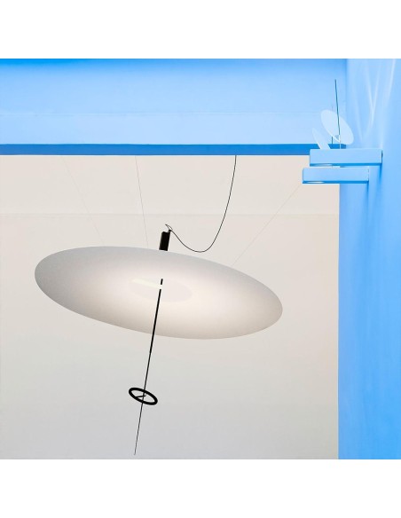 Flying Disc de Ingo Maurer: Iluminación Indirecta y Diseño Liviano