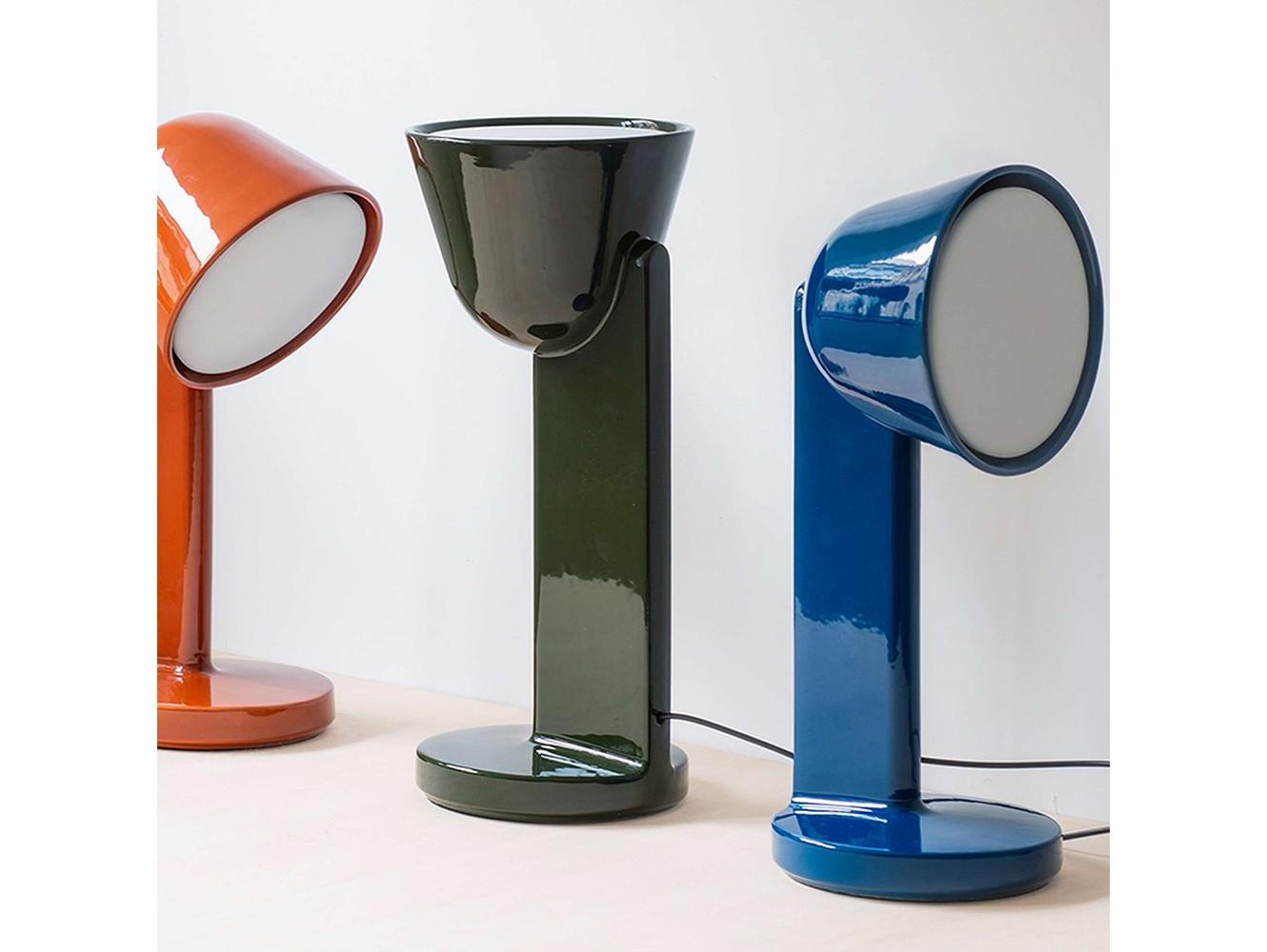Lámpara Céramique de Ronan Bouroullec para Flos: Elegancia y Artesanía
