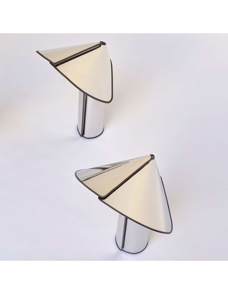 Lámpara de Sobremesa Chiara T de Flos: Diseño Moderno y Elegancia