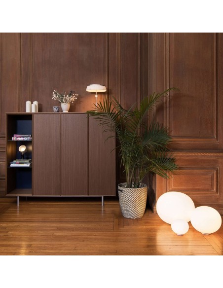 Lámpara de Sobremesa Glo-Ball Basic de Flos: Diseño Moderno y Luz Difusa