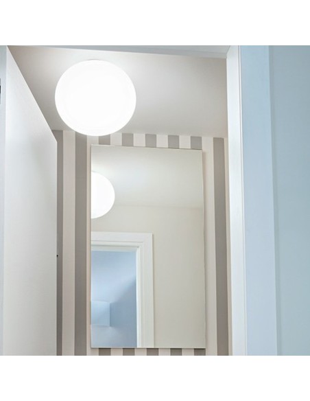 Flos Mini Glo-Ball Aplique/Plafón de Pared y Techo: Luz Difusa y Diseño Moderno