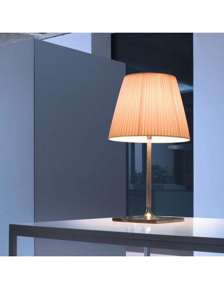 Lámpara de Sobremesa KTribe T de Flos: Elegancia Moderna y Estilo Refinado