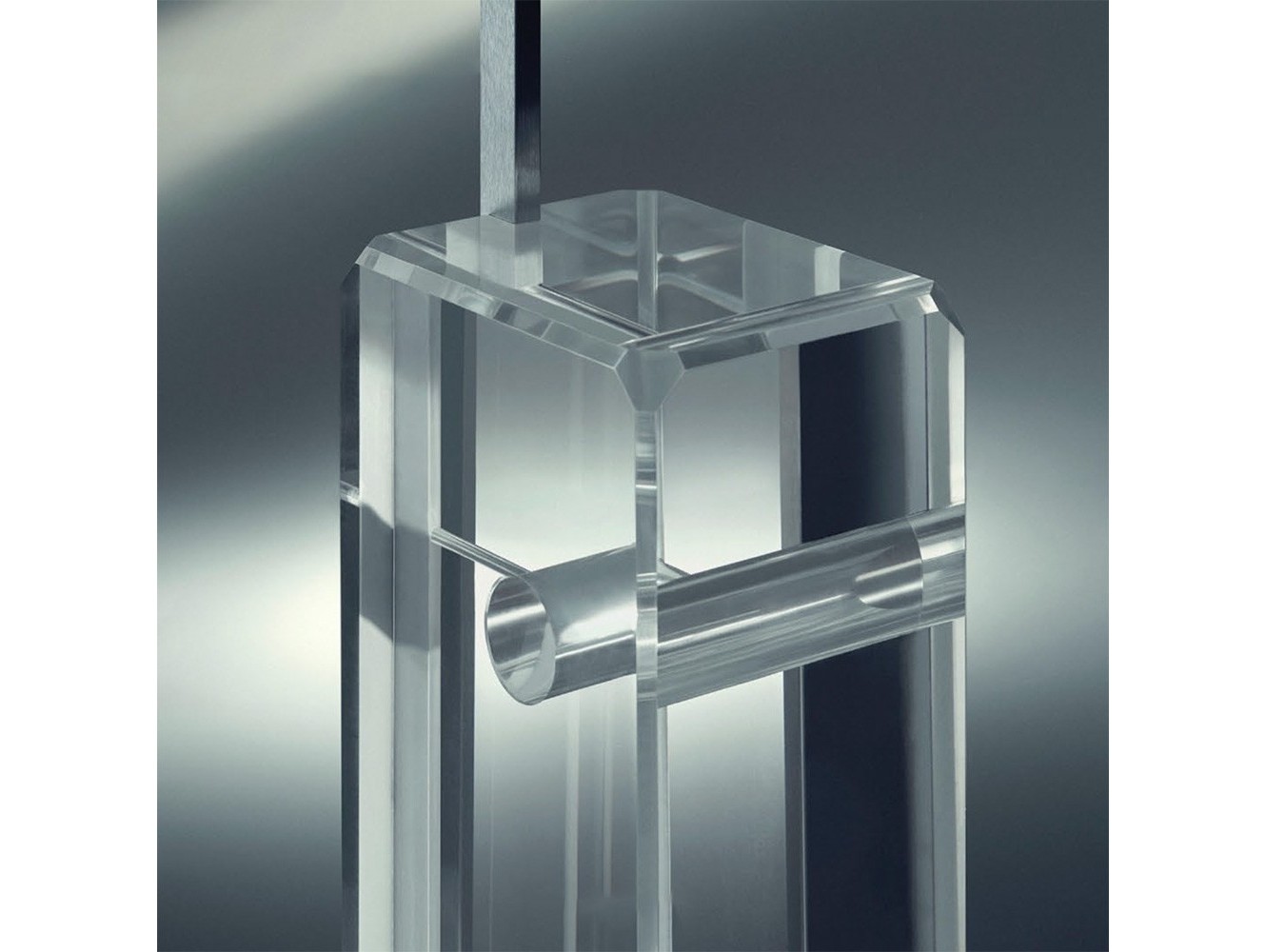 Lámpara Arco K 60 Aniversario de Flos: Edición Limitada con Base de Cristal