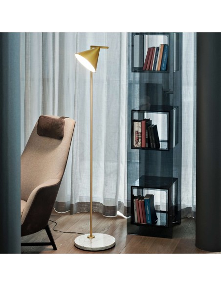 Lámpara de Suelo Captain Flint de Flos: Diseño Elegante y Luz Direccionable