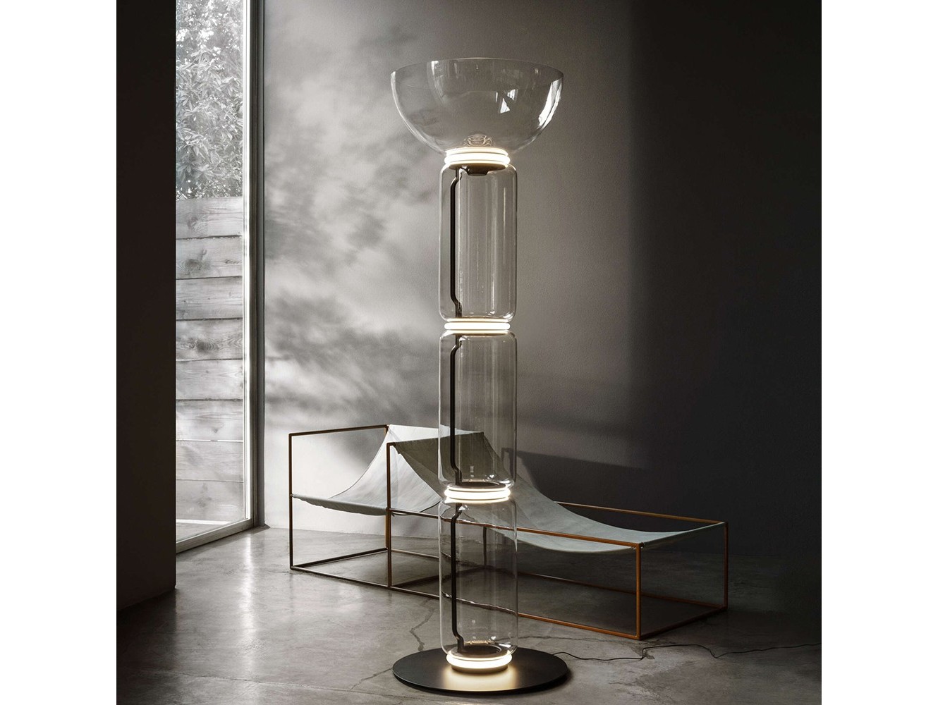 Lámpara Noctambule Floor: Diseño Modular en Cristal Soplado