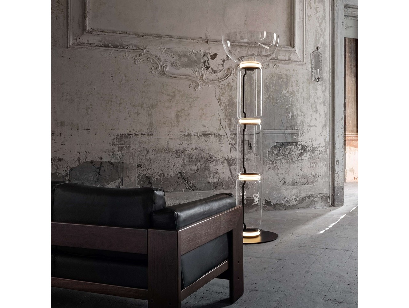 Lámpara Noctambule Floor: Diseño Modular en Cristal Soplado