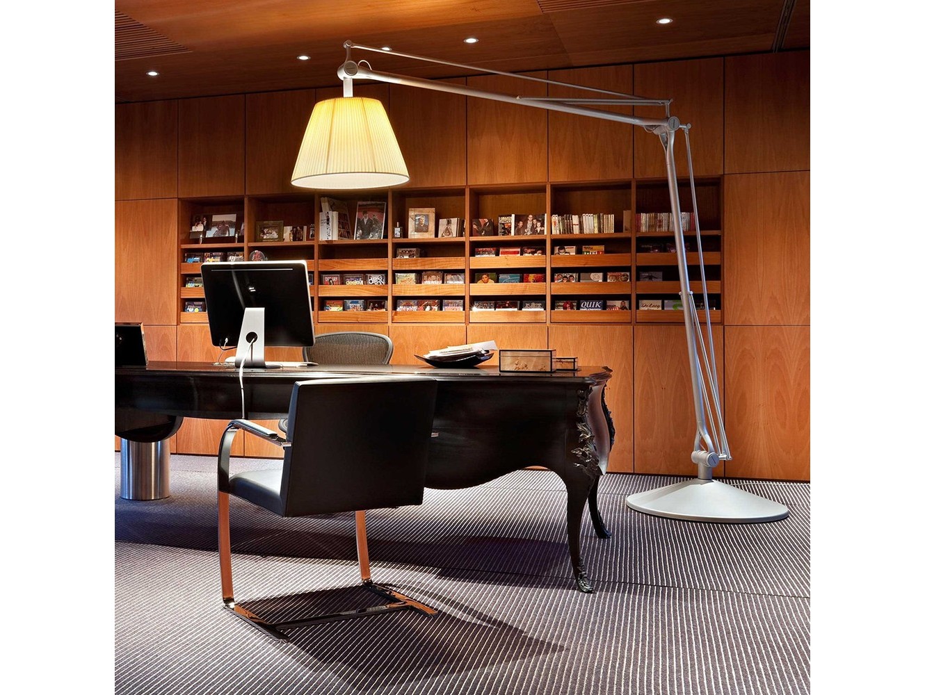 Flos Superarchimoon Lámpara de Pie - Diseño Impactante y Luz Regulable
