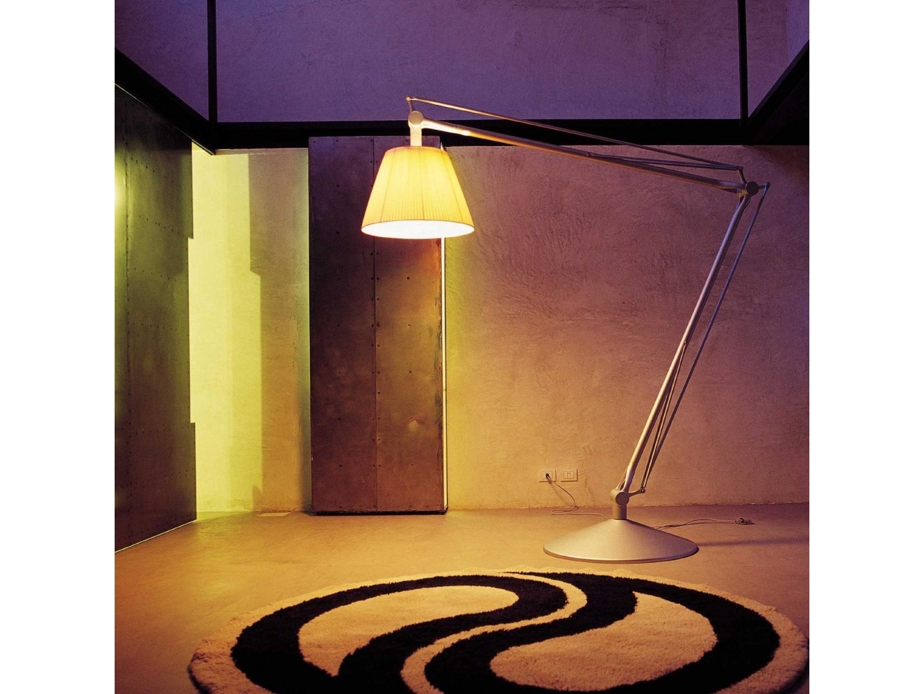Flos Superarchimoon Lámpara de Pie - Diseño Impactante y Luz Regulable
