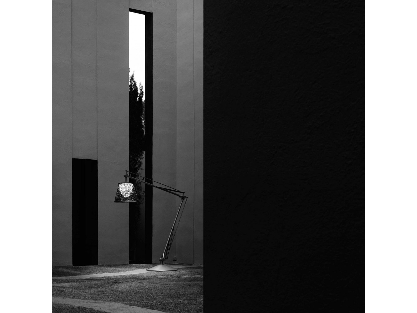 Lámpara de Pie Superarchimoon Outdoor - Diseño Impactante para Exterior