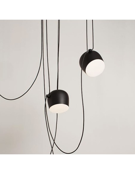 Lámpara de Suspensión Aim Small de Flos: Iluminación Moderna y Versátil