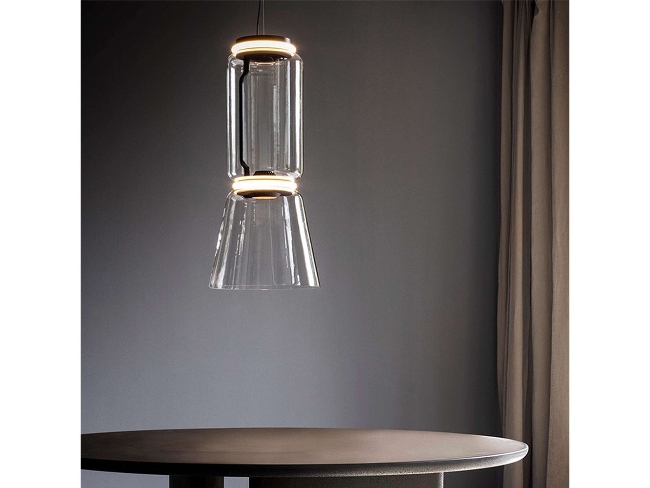 Lámpara Noctambule Low Cylinder & Cone de Flos: Modularidad y Elegancia en Cristal