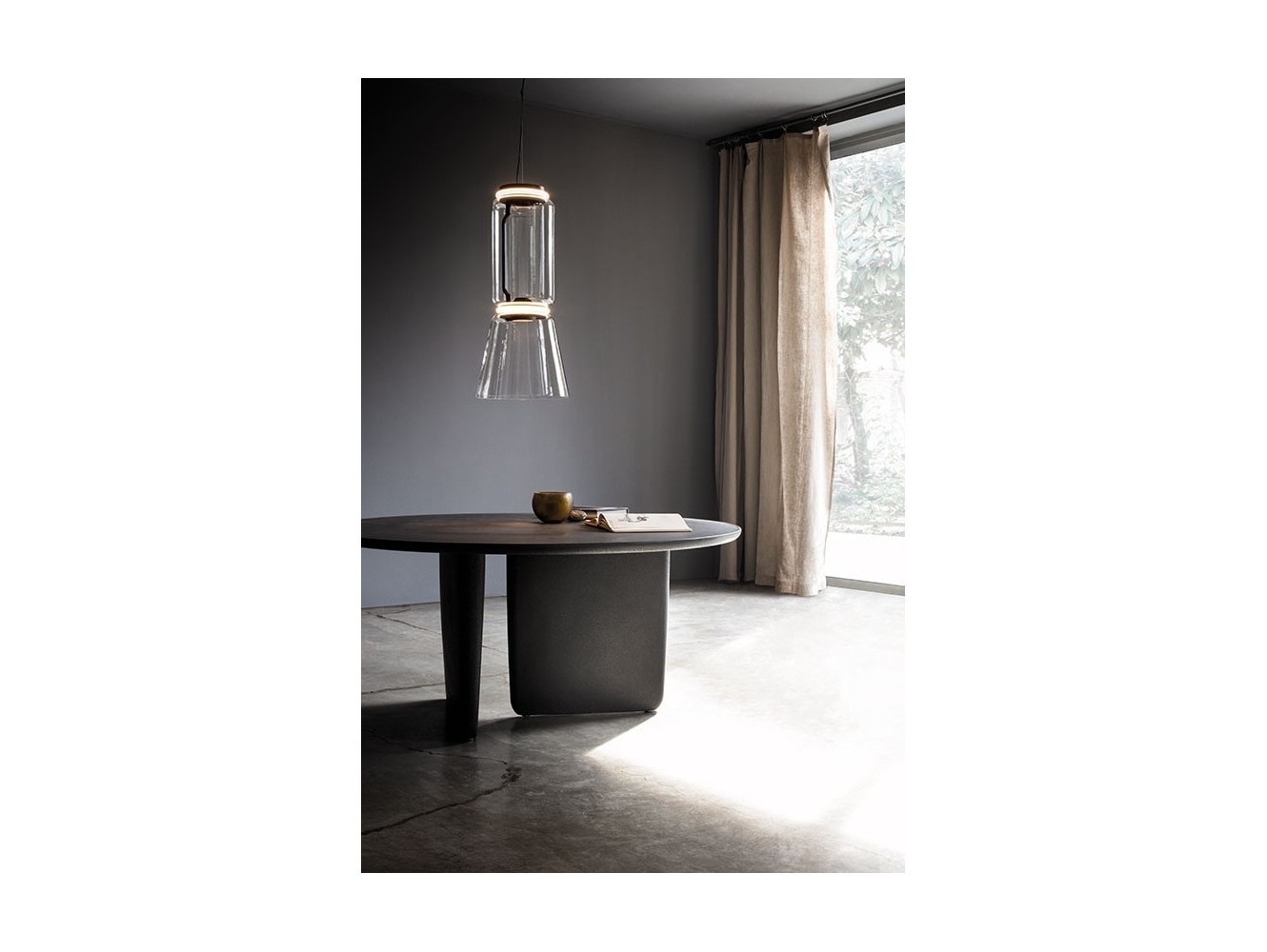 Lámpara Noctambule Low Cylinder & Cone de Flos: Modularidad y Elegancia en Cristal