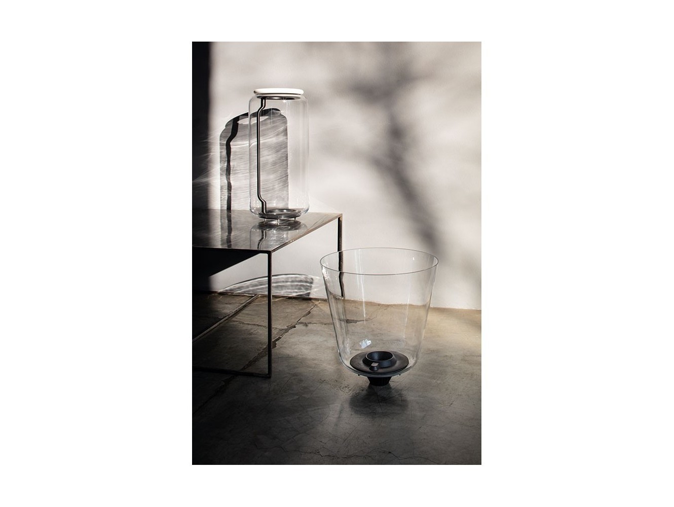Lámpara Noctambule Low Cylinder & Cone de Flos: Modularidad y Elegancia en Cristal