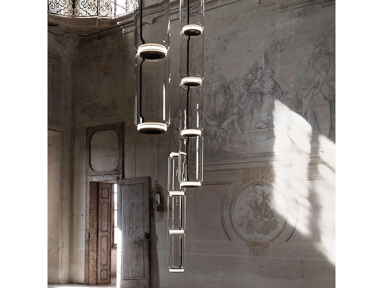 Lámpara Noctambule Low Cylinders de Flos: Diseño Modular