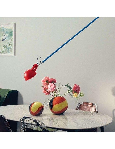 Lámpara de Pared 265 de Flos: Elegancia y Versatilidad para Iluminación Directa