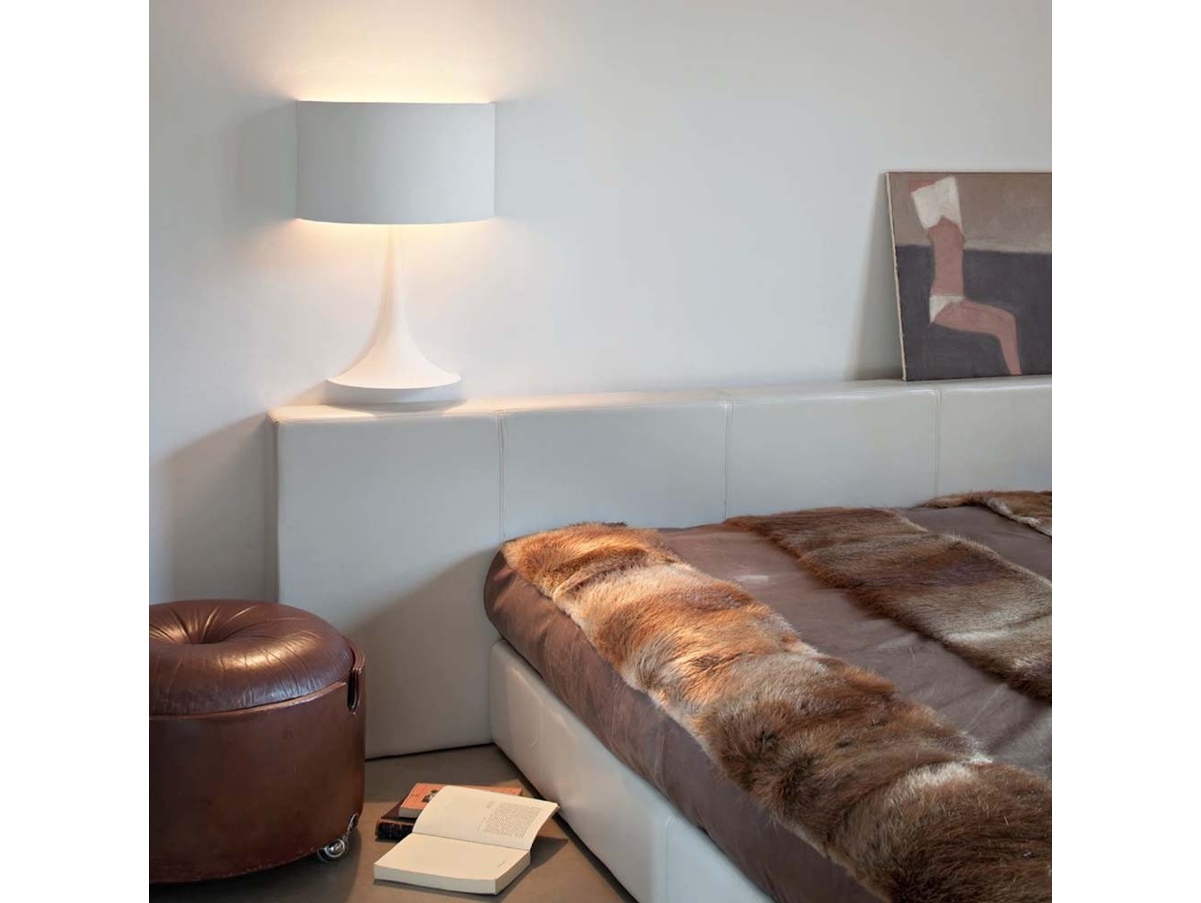 Lámpara de Pared Soft Spun de Flos: Elegancia Empotrada para Espacios Modernos