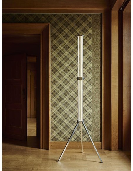 Lámpara de Pie Superwire F de Flos – Diseño Modular y Luz Cálida