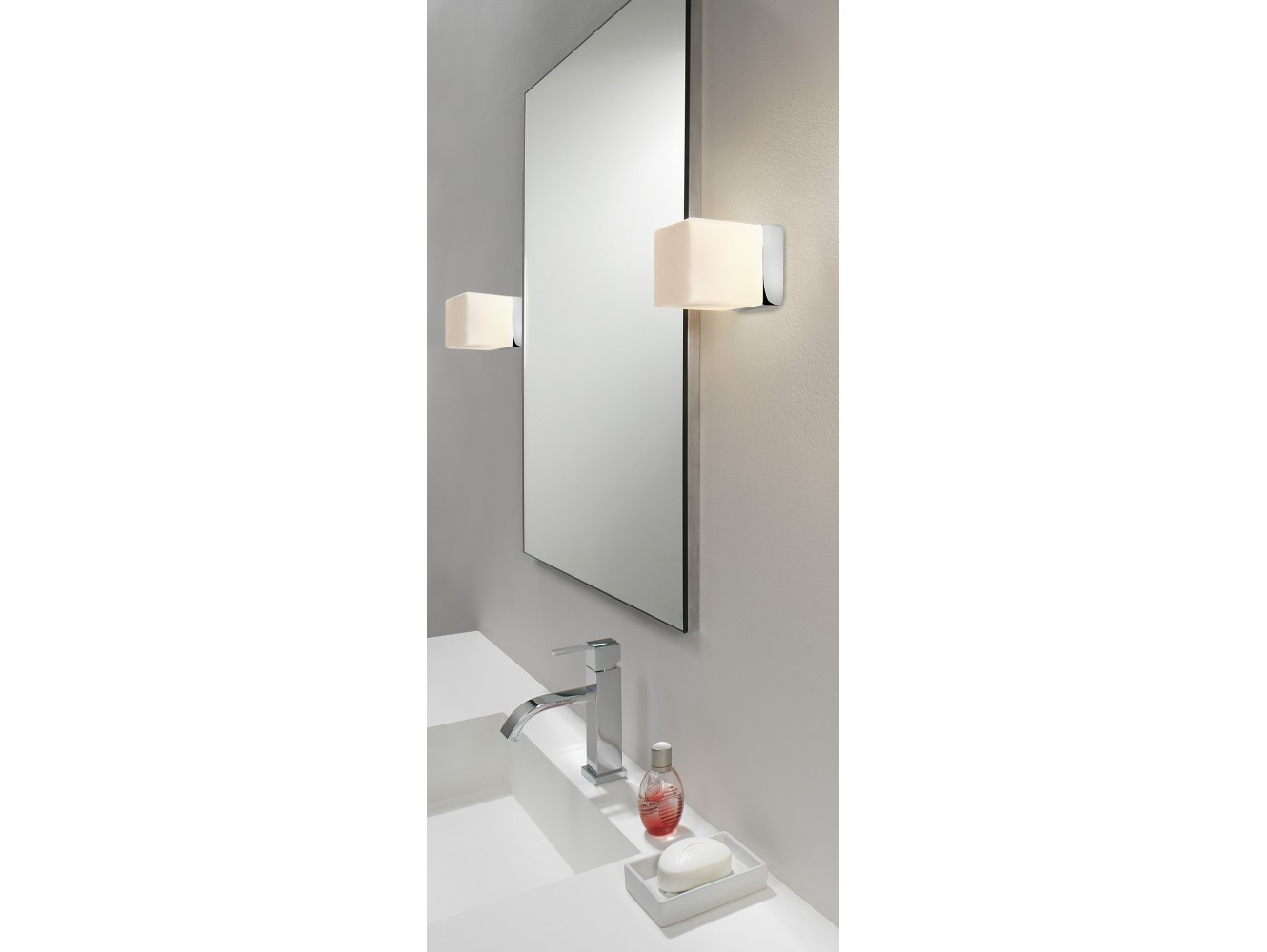 Astro Aplique de Pared Cube
