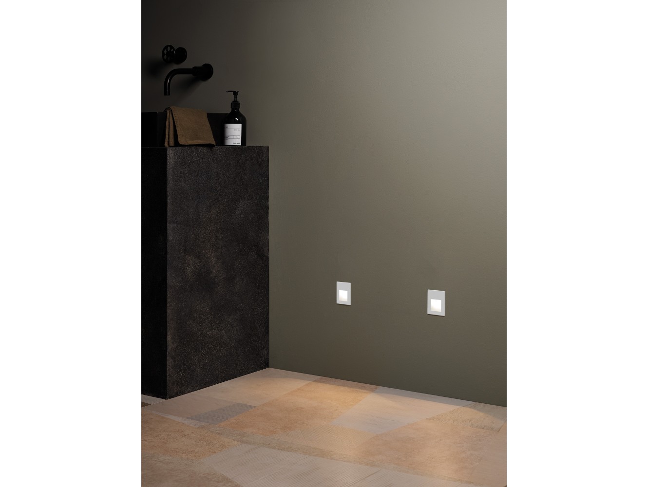 Astro Aplique de Pared Borgo 54 LED 2700K