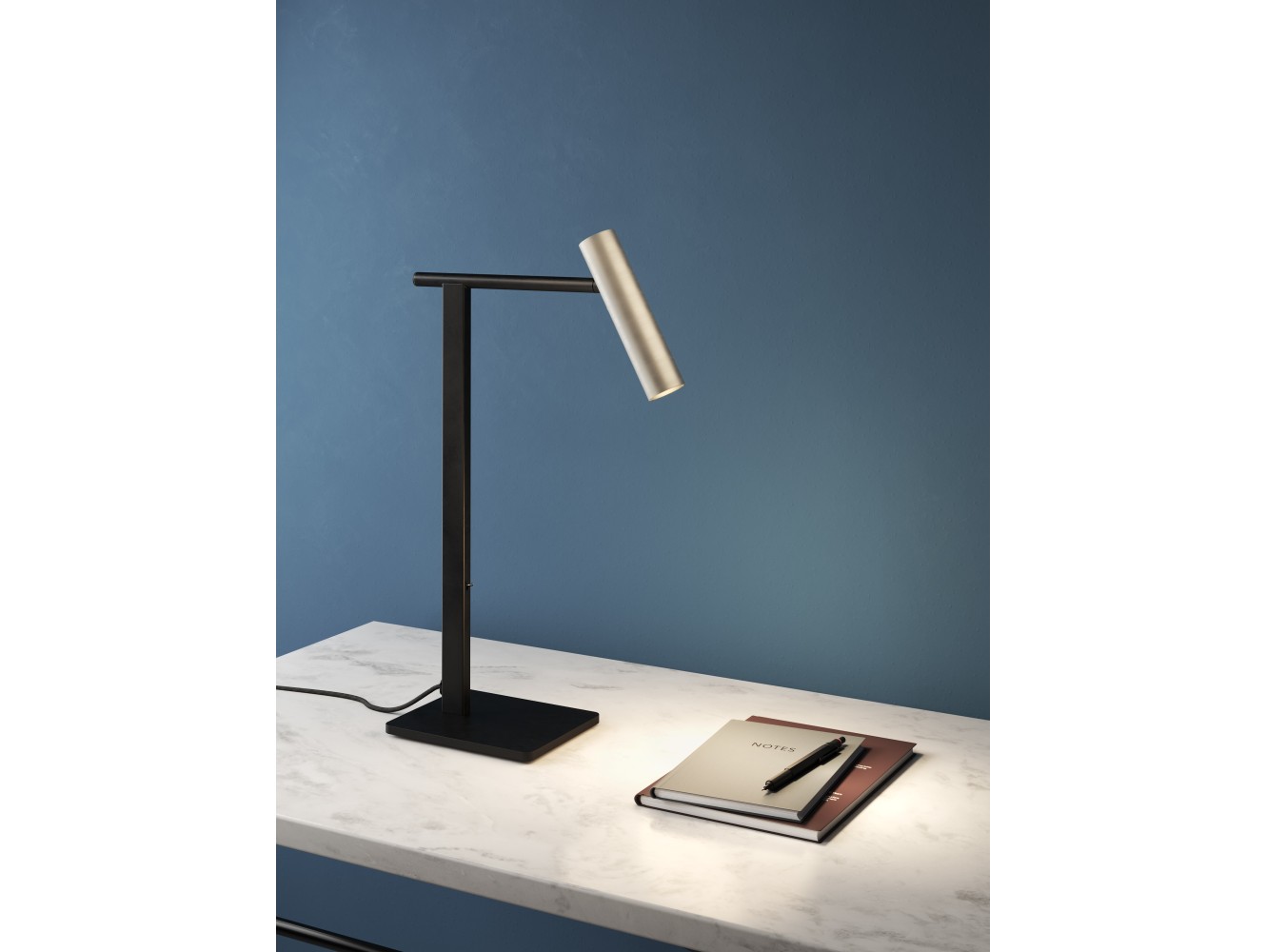 Astro Lámpara de Sobremesa Leda Desk