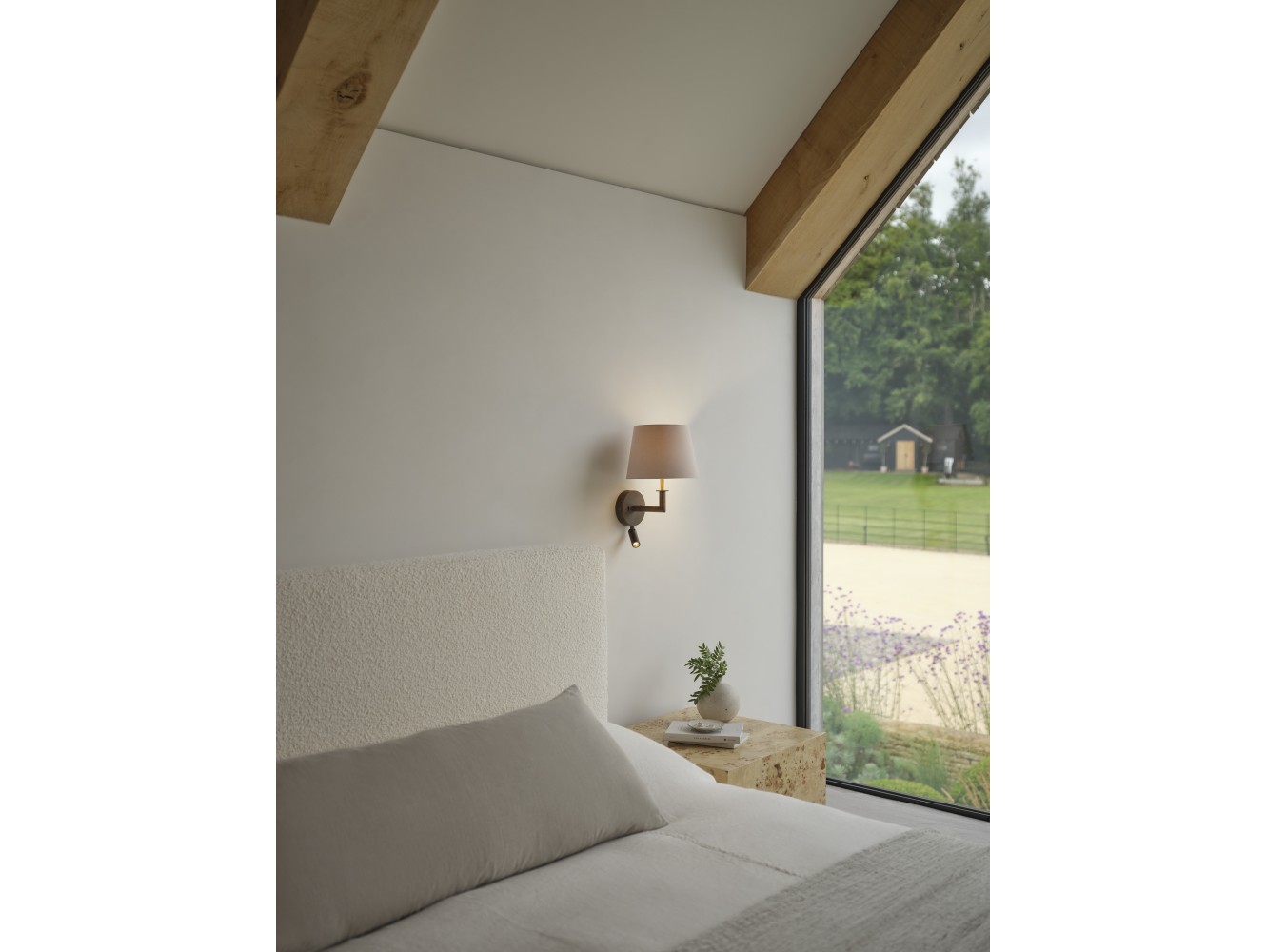 Astro Aplique de Pared Club Reader