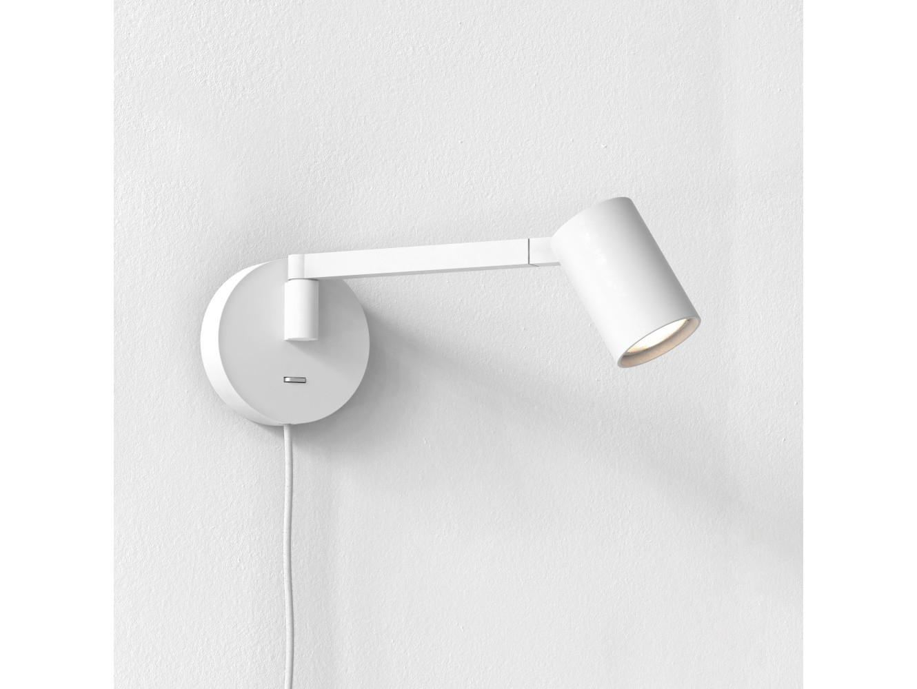 Astro Aplique de Pared Ascoli Swing Plug In
