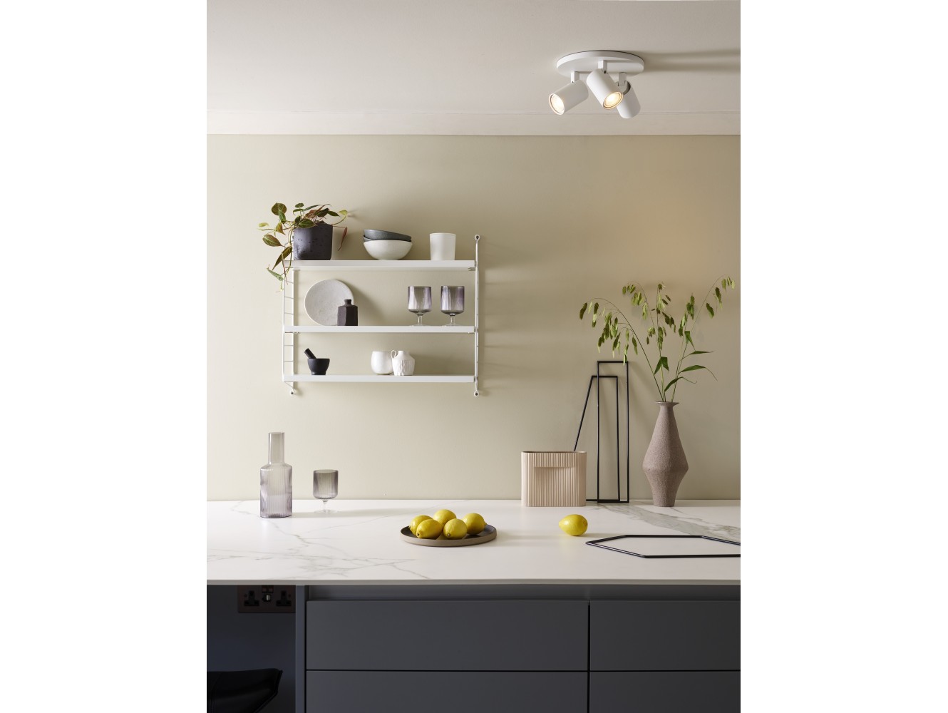 Astro Aplique de Pared Ascoli Triple Round