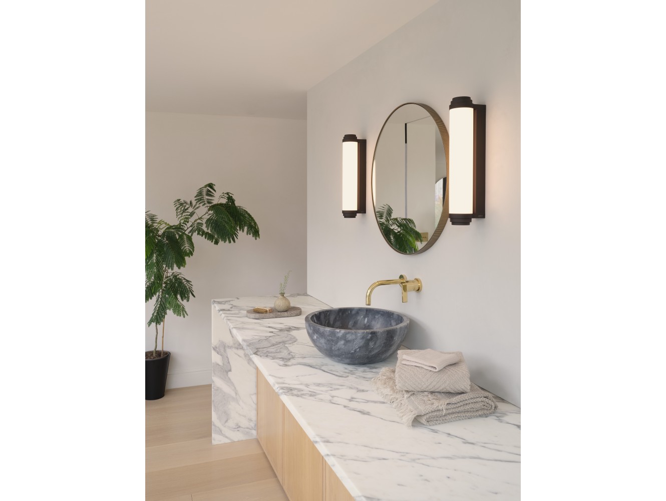 Astro Aplique de Pared Burlington 400