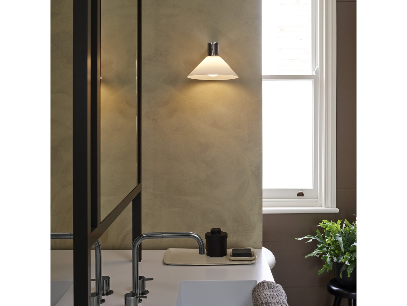 Astro Aplique de Pared Conic