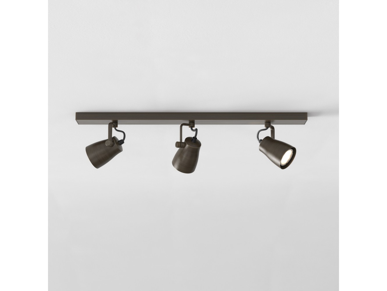 Astro Aplique de Pared Juno Triple Bar