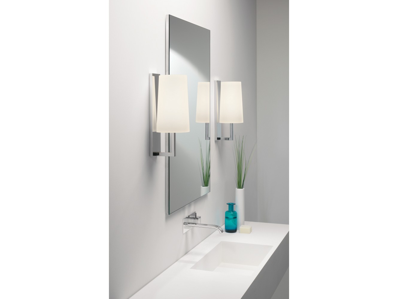 Astro Aplique de Pared Riva 350