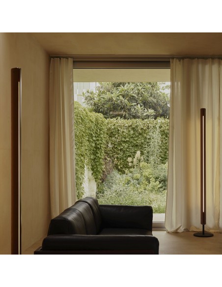 Flos Seki-Han Floor – Lámpara de pie de diseño con madera y luz LED regulable