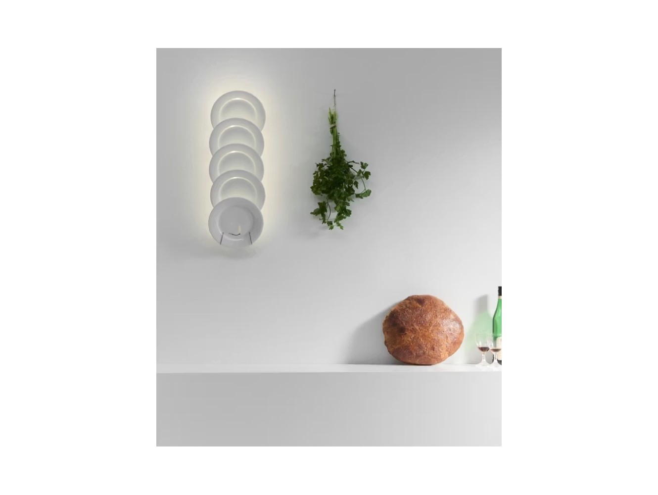 Ingo Maurer Jasna Kuchnia | Aplique de diseño con platos de porcelana que sorprende