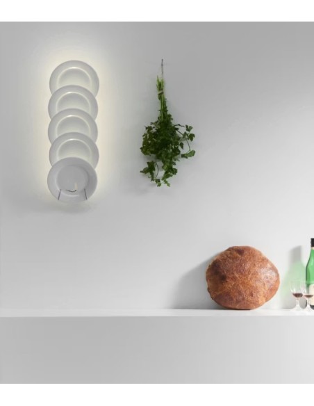 Ingo Maurer Jasna Kuchnia | Aplique de diseño con platos de porcelana que sorprende