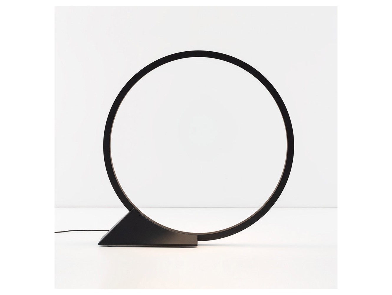 Artemide "O" Floor Lamp